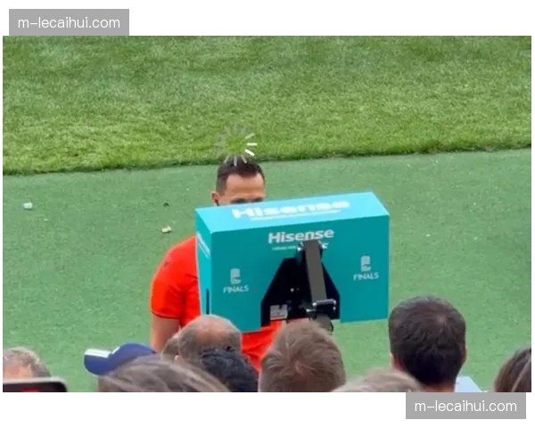 评论：VAR介入频率再创新高，英超裁判公司主管承认“使用尺度需优化”