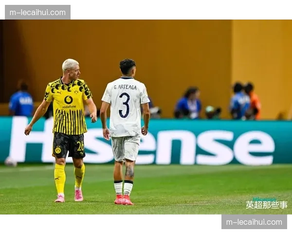 德甲第25轮：阿德耶米右路突破送助攻，多特蒙德半场2-1领先