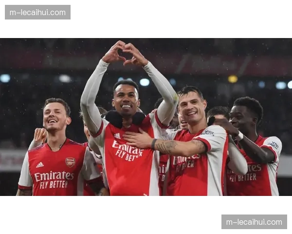 阿尔特塔五层动态防线成枪手争冠基石，阿森纳主场迎战曼联考验防守体系