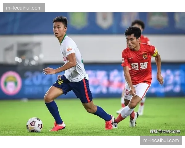 密集赛程考验球队深度，十天三赛成争冠分水岭
